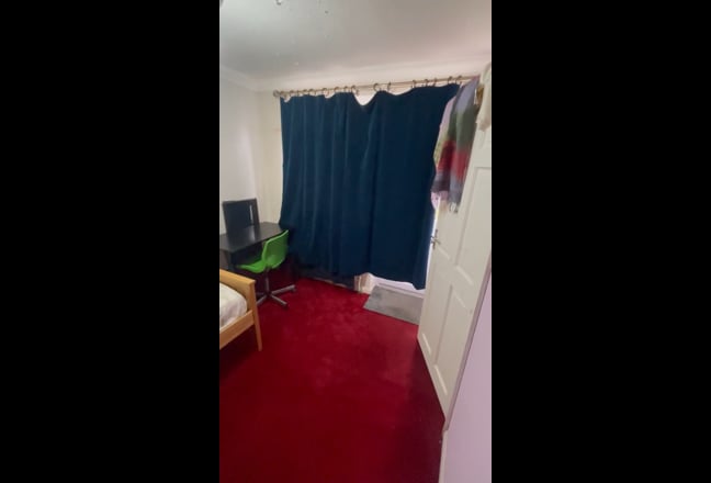 Single room available for rent  Main Photo
