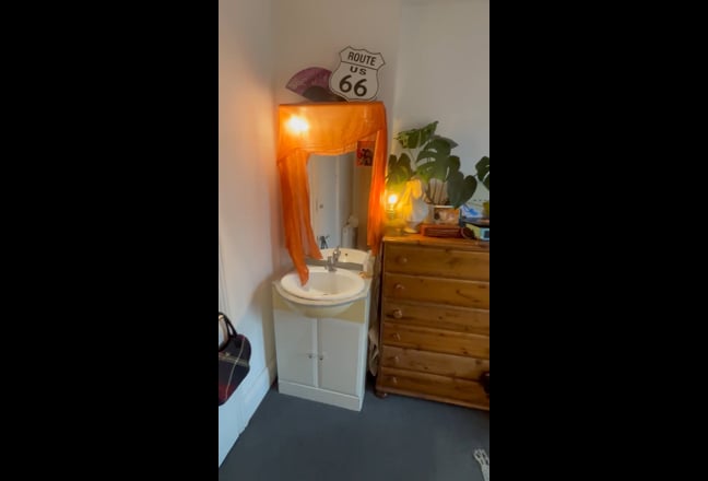 Kentish Town Large House 3-4 bathrooms, Patio Main Photo