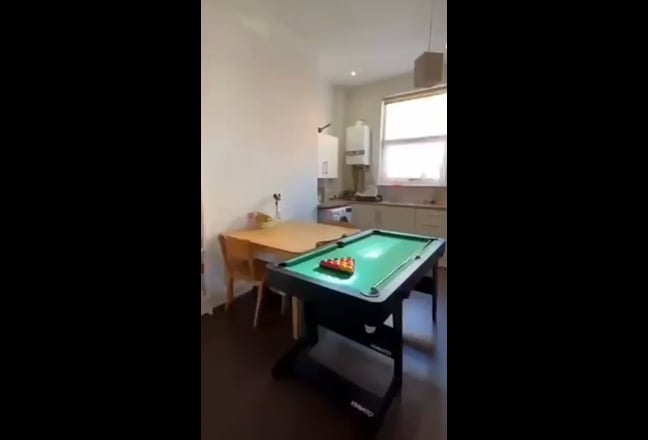 Room near Leeds university  Main Photo