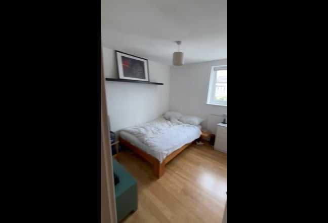 1-Bed Flat with Balcony | Homerton E9 Main Photo