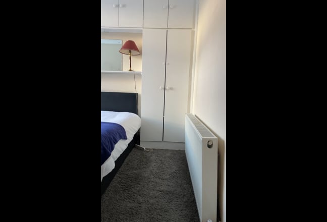 Bright and Spacious double room  with garden   Main Photo