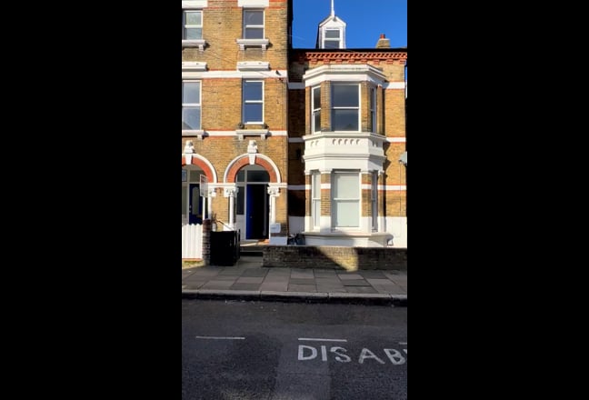 Delightful 3 bedroom flat - Brixton / Brockwell Main Photo