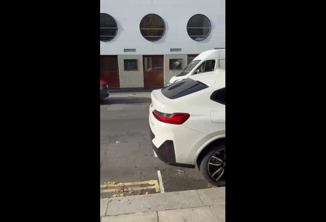 A single bedroom for rent Main Photo