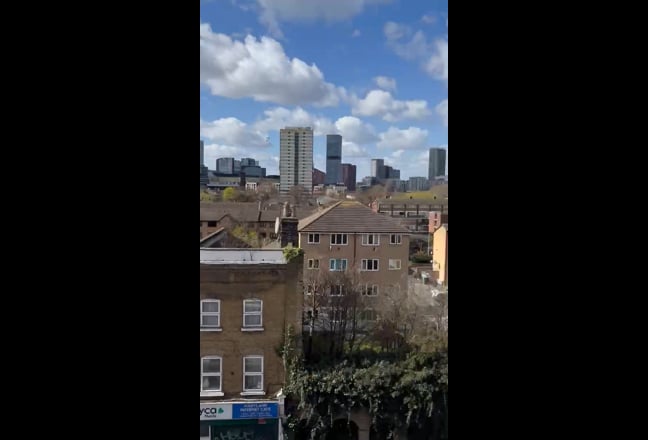 1-bed flat with terrace, next to Elizabeth Line Main Photo