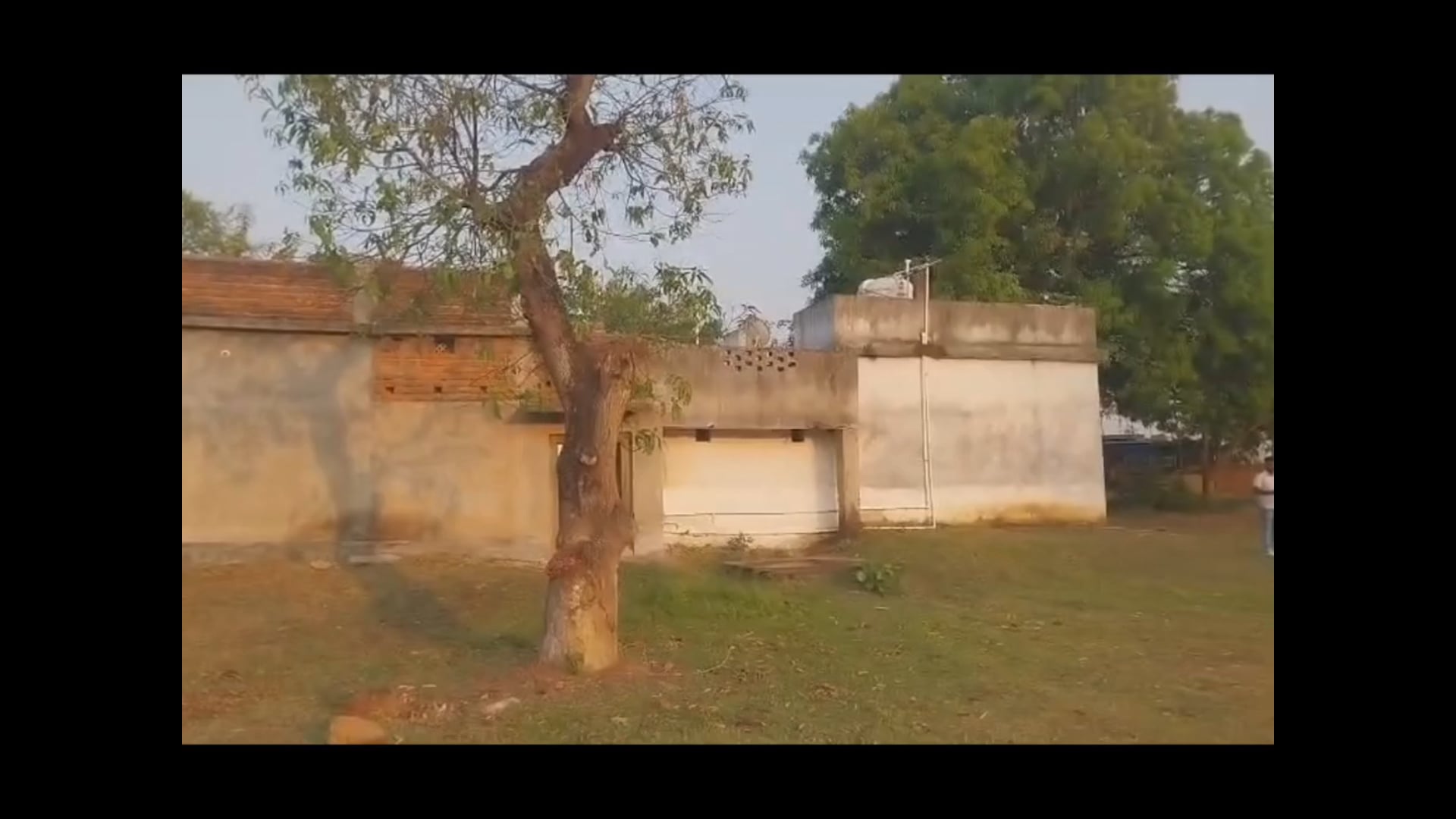 रिटायर्ड आर्मी जवान के घर अज्ञात चोरों ने शुक्रवार की रात उड़ाया लाखों के जेवरात और नगदी, जांच में जुटी चांदन थाना पुलिस