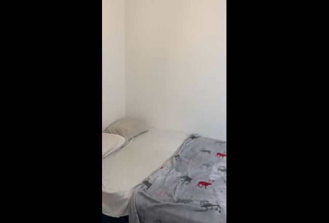 Single room with own bathroom Main Photo