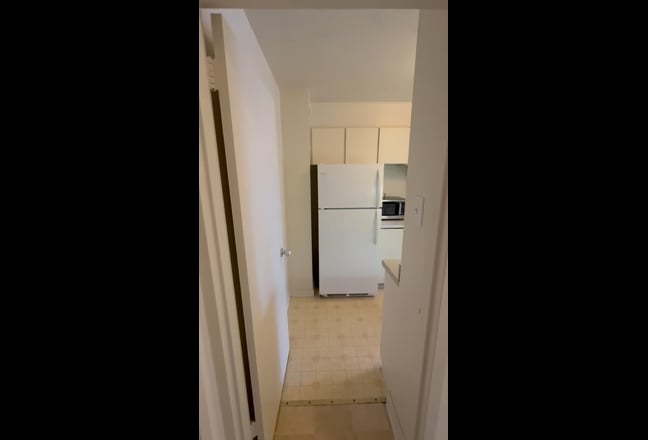 Furnished Master Bedroom - Dorchester Rittenhouse Main Photo