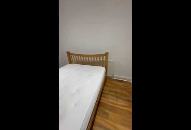 Lovely 3 bedroom flat available in london Main Photo