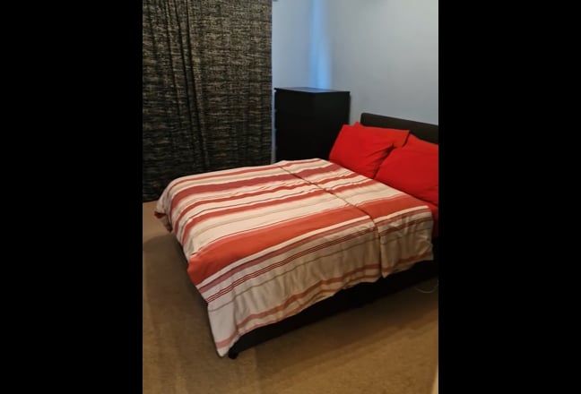 A Massive King size room for rent Main Photo
