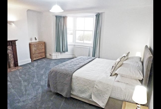 BRIGHTON Beach Large Double Ensuite 💎 Bills Inc💎 Main Photo