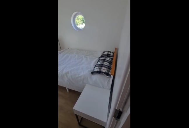 NOT TO USE!! nice house overlooking the shard Main Photo