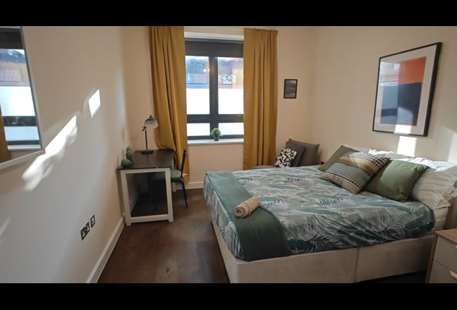 🔥Modern Room NOW in E14🔥 Main Photo