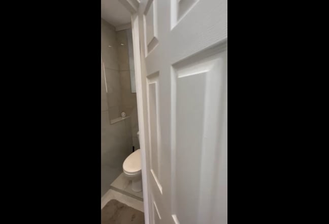 Spacious Room Near Central London – Available ASAP Main Photo