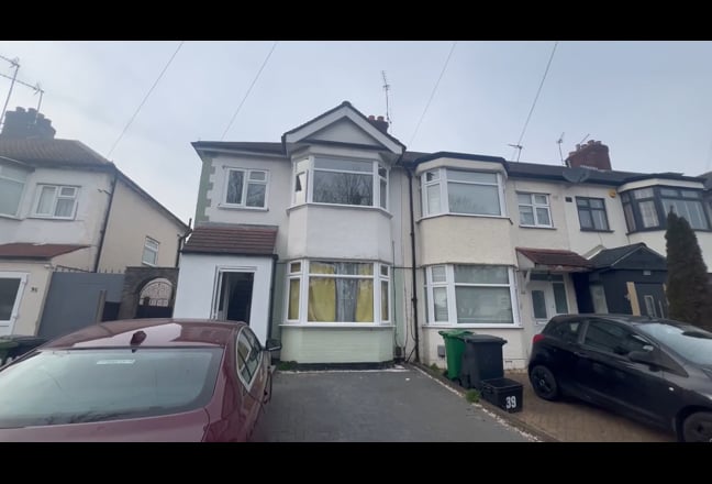 3/4 Bed New Decor Beautiful House, Waltham Cross Main Photo