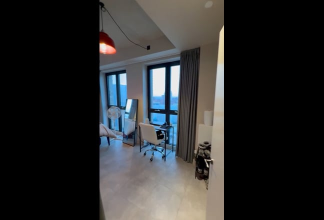 Double room for rent with separate bathroom Main Photo