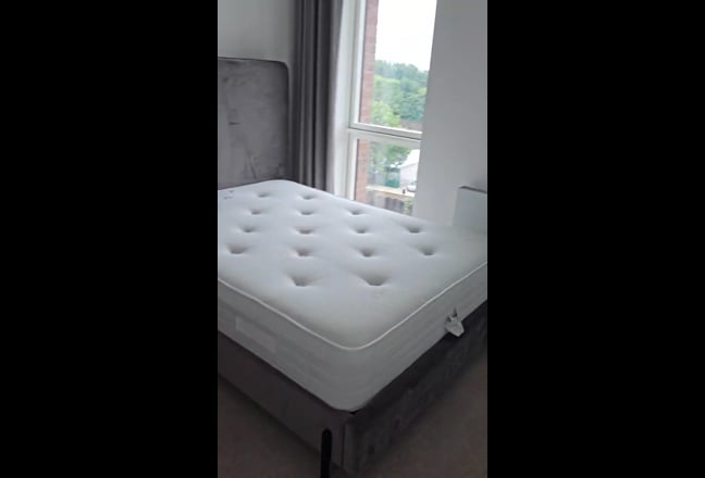 Ensuite Room available in Barking Main Photo