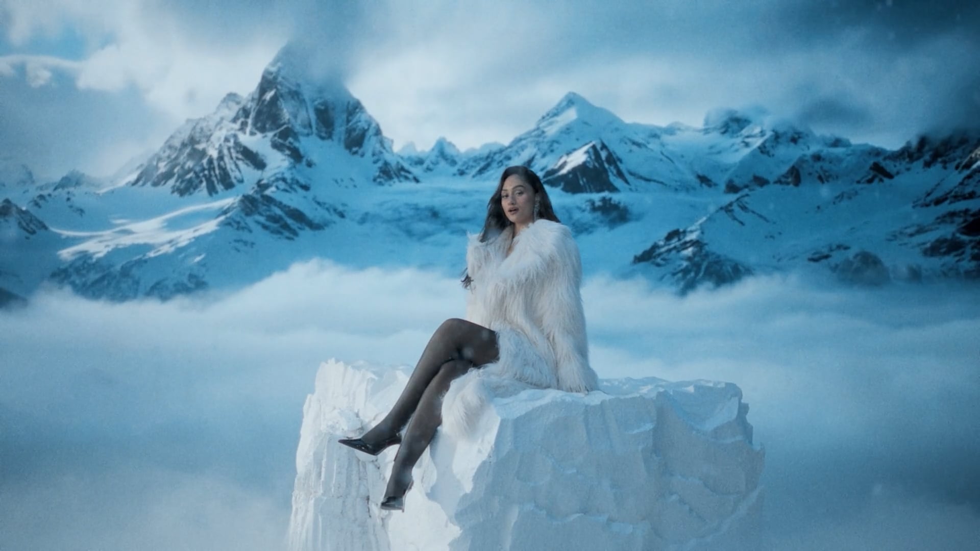 Everest Clip Agam Buhbut