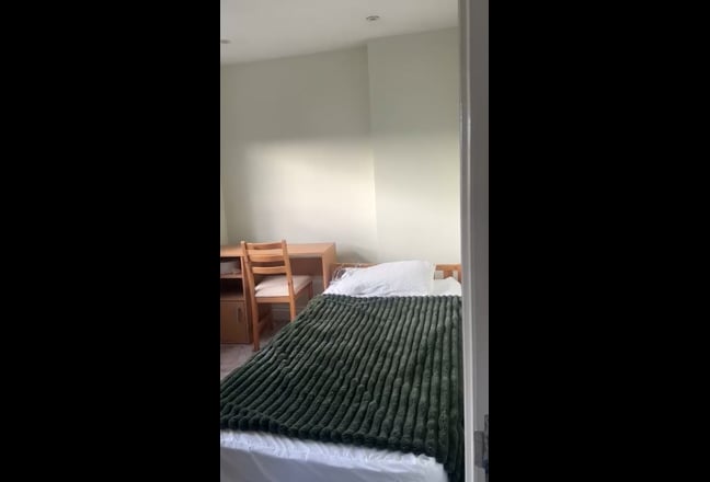 Single room near Tooting Broadway inc all bills Main Photo