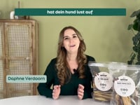 Ist dein Hund ein begeisterter Kauer? Dann sind die Hirsch- und Rinderkopfhaut-Snacks wirklich etwas f&amp;uuml;r ihn! Diese festen Snacks bieten nicht nur langanhaltenden Kauspa&amp;szlig;, sondern helfen auch dabei, das Gebiss sauber zu halten. ✔️ Rinderkopfhaut: extra fest &amp;ndash; perfekt f&amp;uuml;r den erfahrenen Kauer ✔️ Hirschkopfhaut: hypoallergen &amp;ndash; geeignet f&amp;uuml;r empfindliche Hunde ✔️ Reich an Proteinen &amp;ndash; unterst&amp;uuml;tzt Muskelaufbau  Nat&amp;uuml;rlich, nahrhaft und ohne unn&amp;ouml;tige Zus&amp;auml;tze. Ideal f&amp;uuml;r einen ruhigen Moment und gut f&amp;uuml;r die Z&amp;auml;hne.  👉 Rind: https://wooof.com/de/WOOOF-rinderkopfhaut/1-packung 👉 Hirsch: https://wooof.com/de/WOOOF-hirschkopfhaut/1-packung  #wooof #Kausnack #Hirsch #Rind #hypoallergen #Hundegebiss