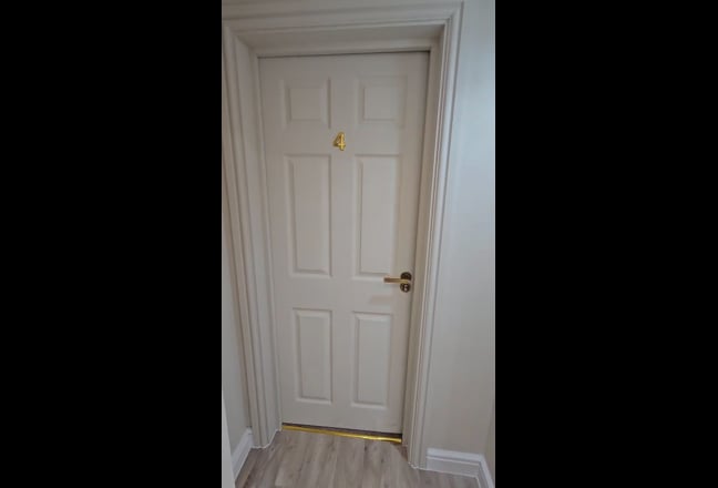 Luxury Double Rooms in Strood | &pound;200 off rent 92f Main Photo