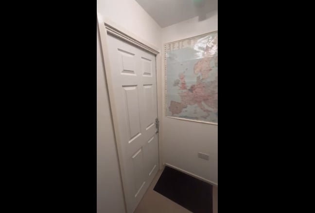 Beautiful large double room with en-suite bathroom Main Photo