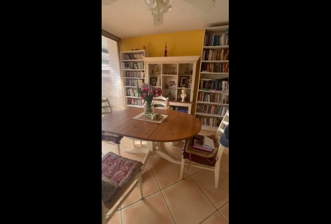 Private room in cozy Kendall townhouse  Main Photo