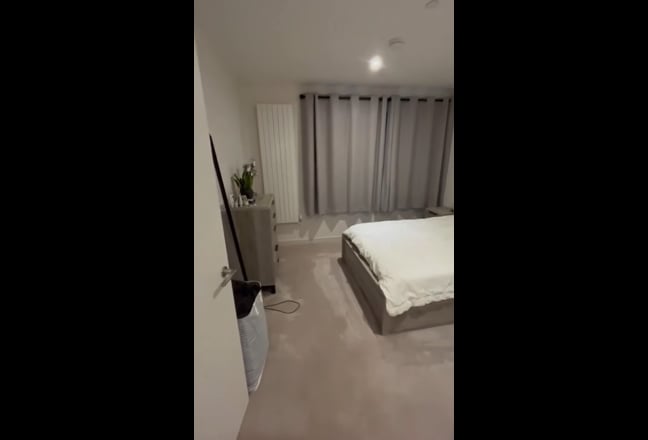 2 double bedrooms available in Royal wharf  Main Photo