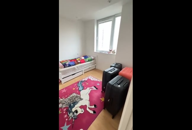 EnSuite Room in 2 Bedrooms Flat – CR0 🏠 Croydon Main Photo