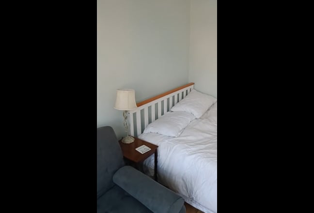 Room to rent Main Photo