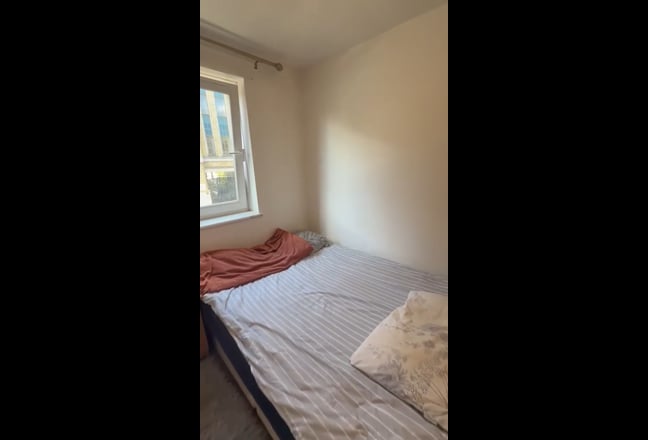 Room in zone 2 Main Photo