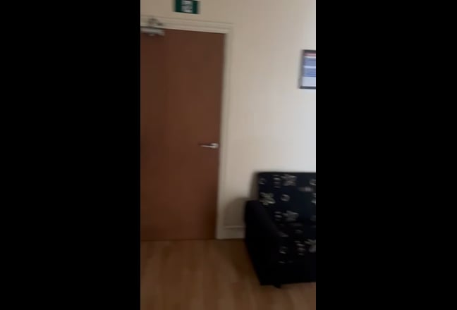 Spacious Double Room in Shared House - Gulson Road Main Photo