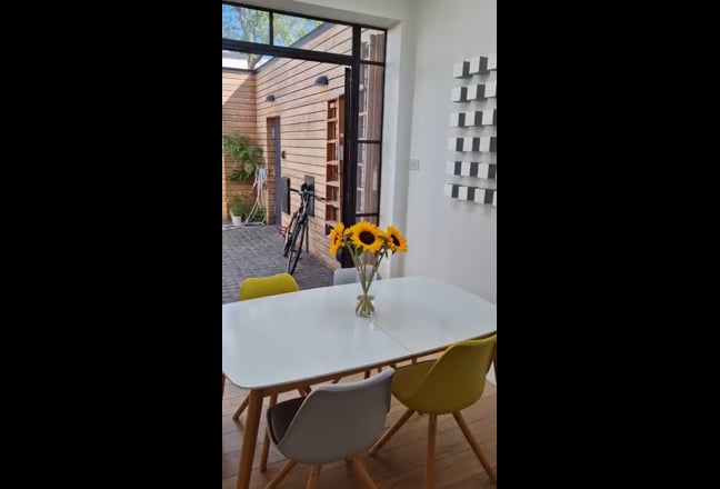 King Size Room with Private Entrance Main Photo