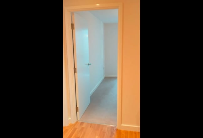 Newbuild Ensuite Double Rooms. Female pref Main Photo