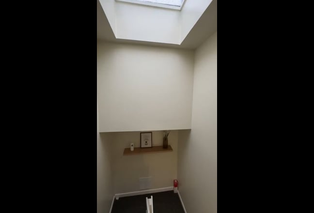 Double room available - Bills included  Main Photo