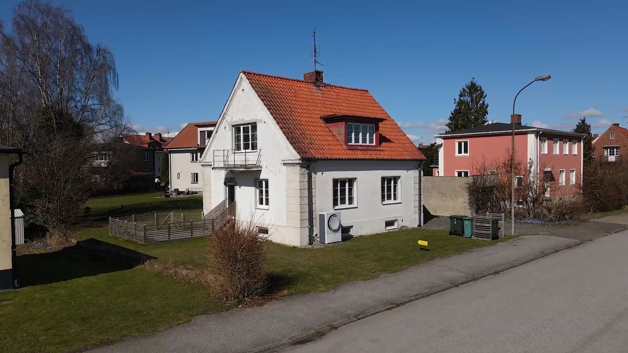 5 rum Villa på Banmästaregatan 22 Tomelilla Centrum Tomelilla kommun - video