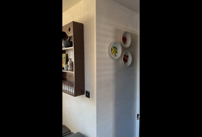 Bedroom with own Bathroom in Villa Style Apartment Main Photo