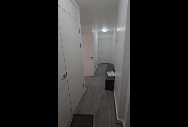 Spacious Double Room in Modern 3-Bed Apartment Main Photo