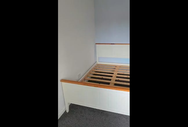 1 Double room with their own en-suite available Main Photo