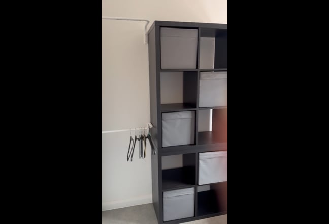 Single bedroom spacious home good links &pound;100 pw Main Photo