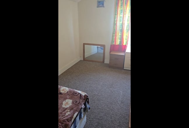 Double Room Bills Included 650 Main Photo