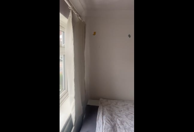Double Room in a Shared Home  Main Photo