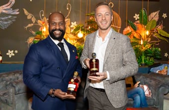 Angostura zelebrierte sein optisches Comeback mit einer Portion Karibik in Wien