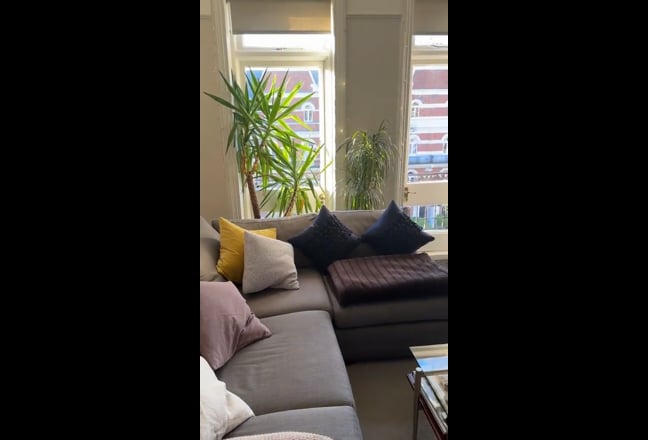 Light, quiet, double room with private bathroom Main Photo