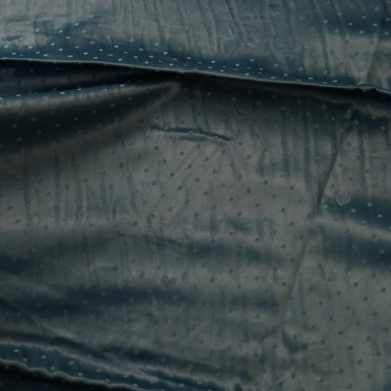 Vidéo: Satin jacquard 100% viscose – Pois et cœurs ton sur ton vert
