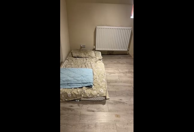 Two rooms available  Main Photo