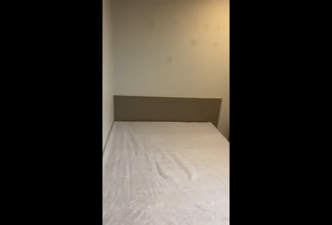 Student studio, couple allowed, &pound;210pw, gym, bills Main Photo