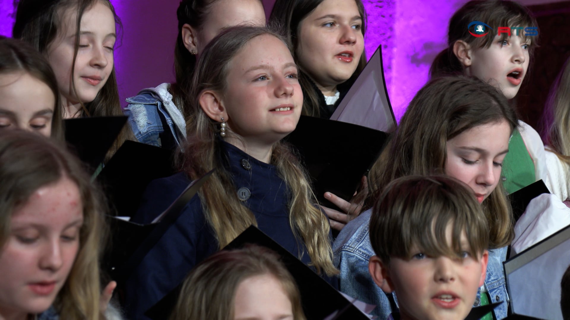 des-is-a-kreiz-musikmittelschule-abtenau-zeigt-musikalischen-kreuzweg