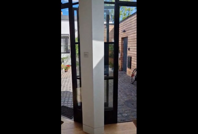 King Size Room with Private Entrance Main Photo