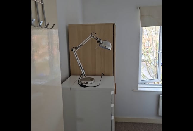 1 Double bedroom to rent in a flat in hulme &pound;650 Main Photo