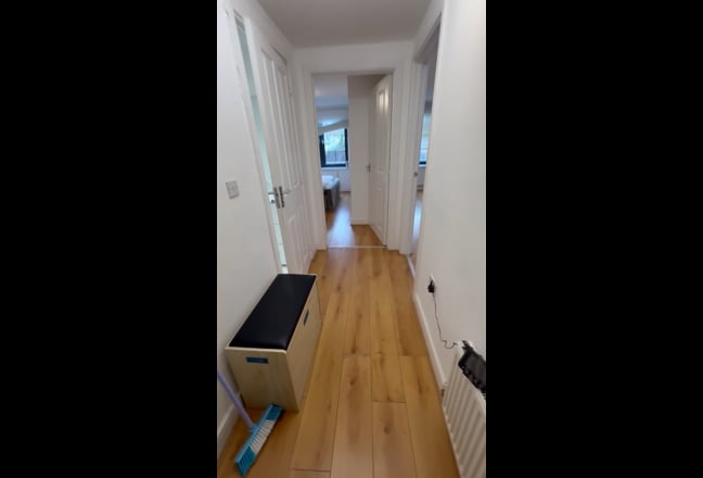 1 Bed, Newly Refurbished Apartment, Gants Hill Main Photo